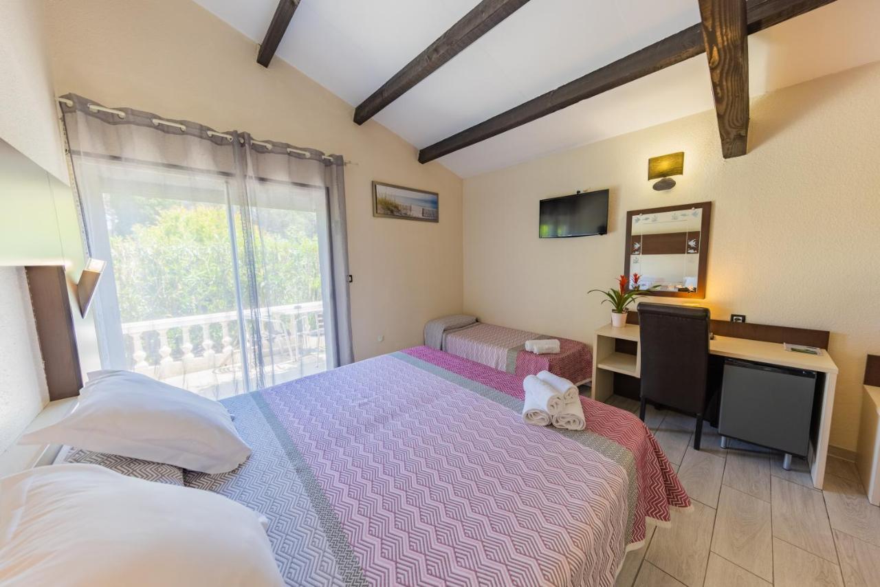 Brit Hotel Confort Helios 아그 외부 사진