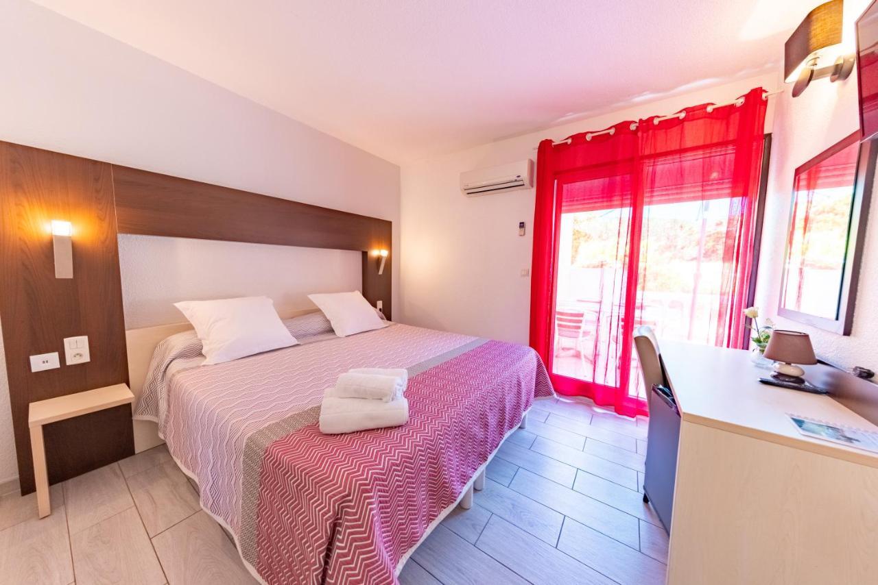 Brit Hotel Confort Helios 아그 외부 사진